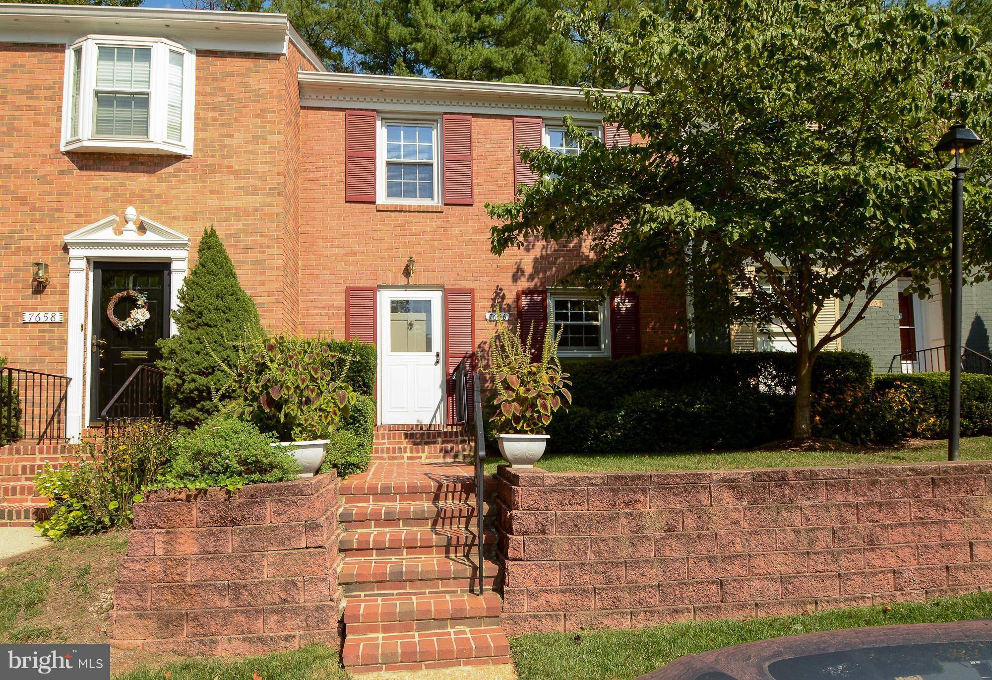 Springfield, VA 22152,7656 TIVERTON DR