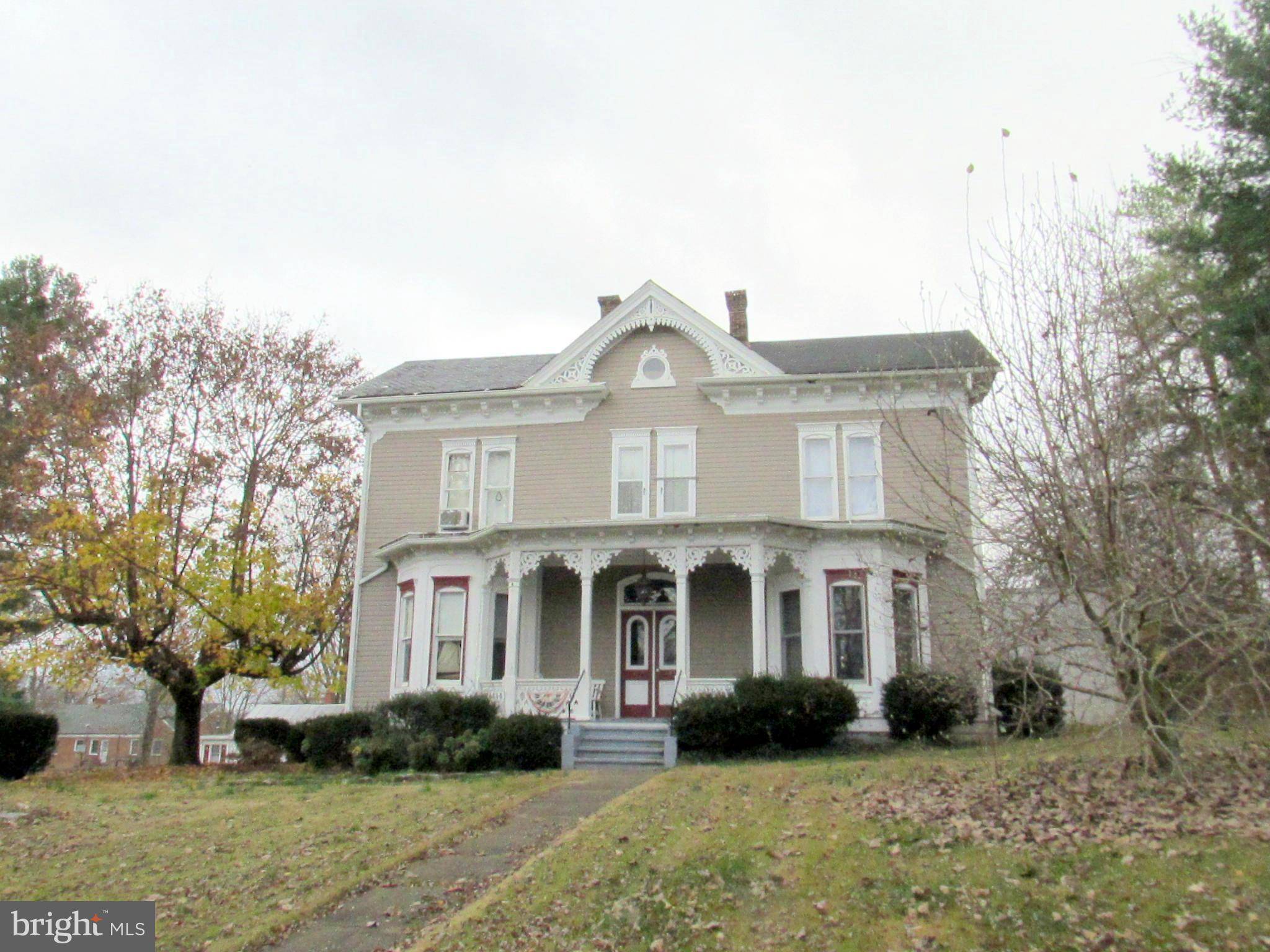 Luray, VA 22835,2 LINDEN AVE