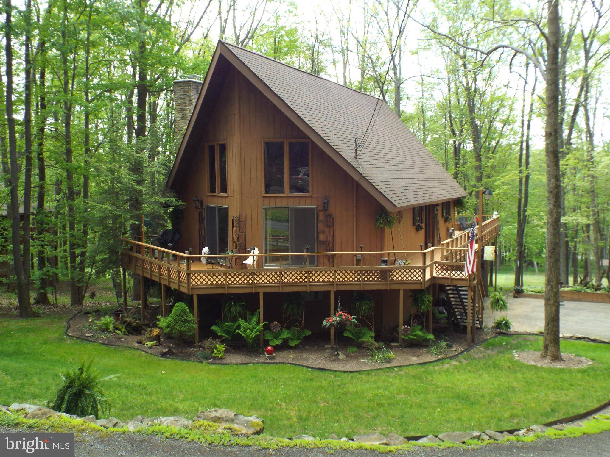 Terra Alta, WV 26764,173 POND LILY LN