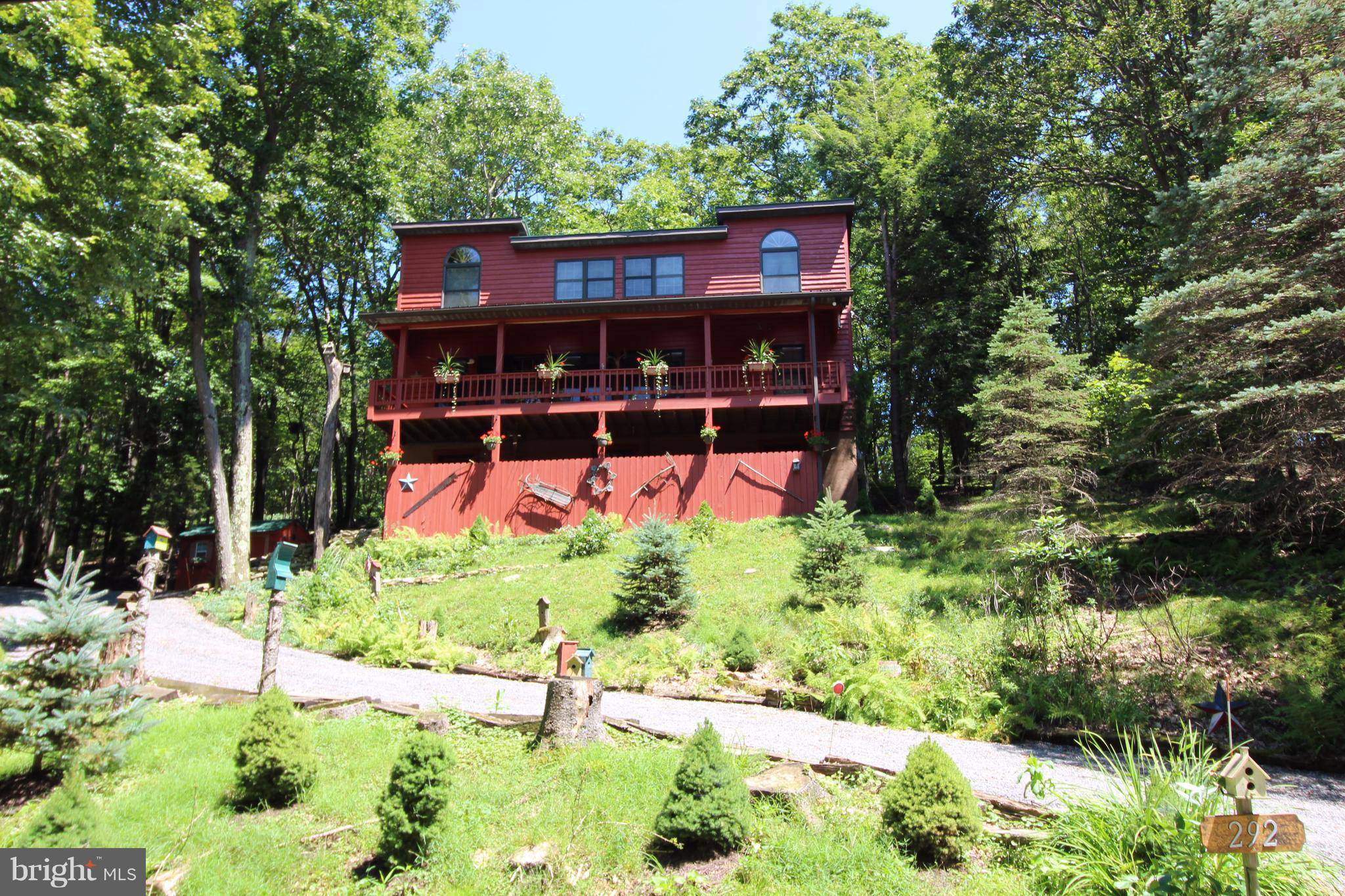 Terra Alta, WV 26764,292 PRIMROSE LN