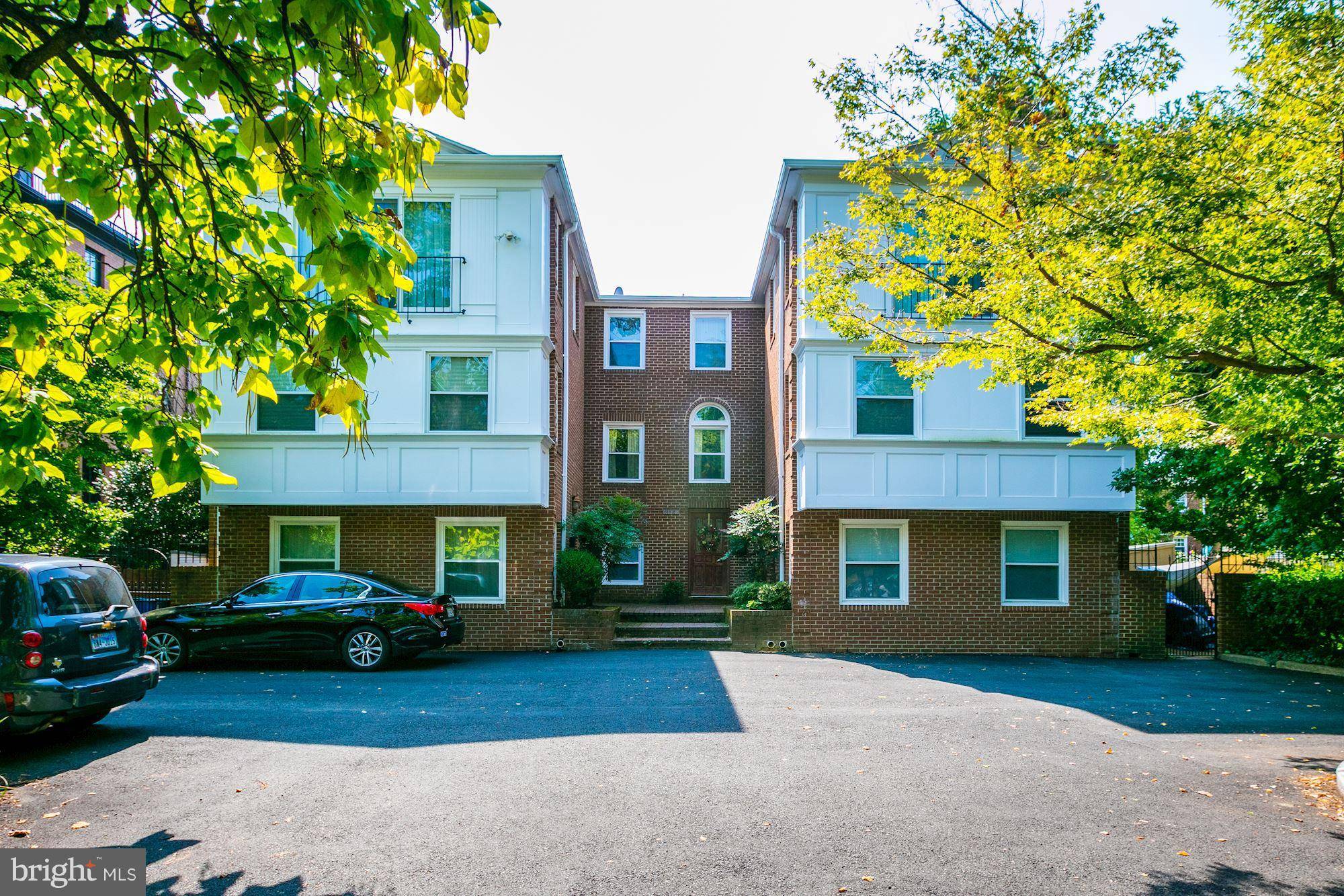 Arlington, VA 22203,4808 FAIRFAX DR #1