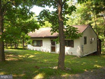 Great Cacapon, WV 25422,250 TREVOR DRIVE