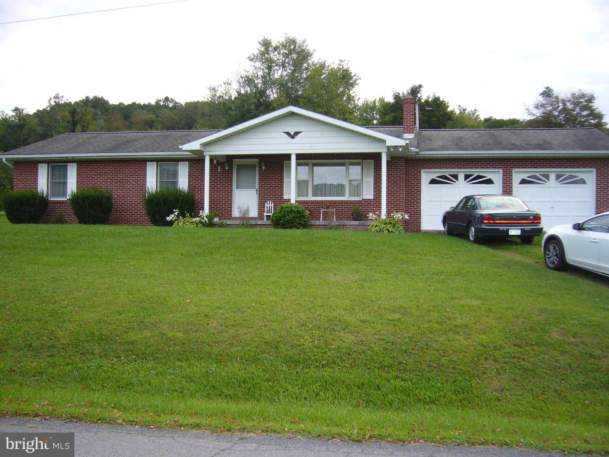 Paw Paw, WV 25434,626 WINCHESTER RD