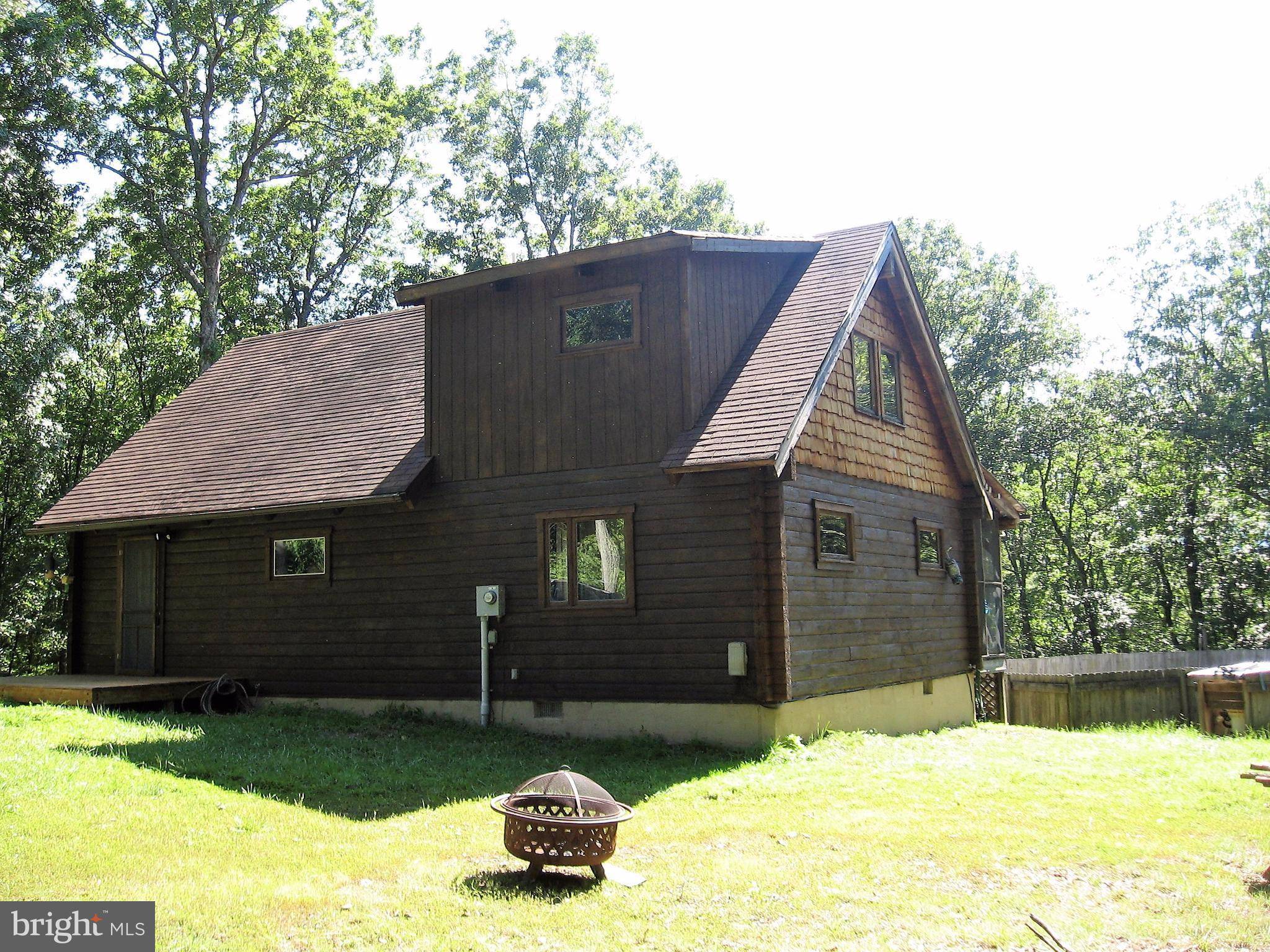 Berkeley Springs, WV 25411,191 TIMBER LN