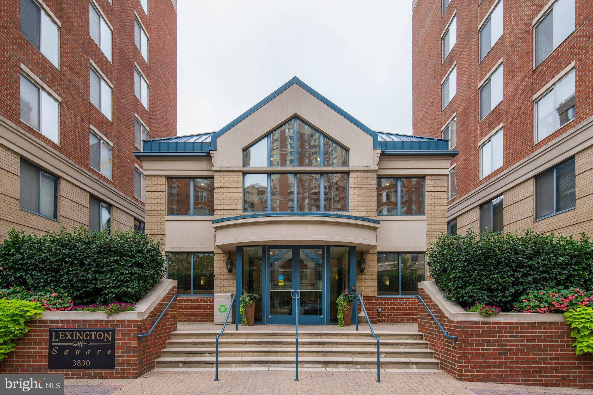 Arlington, VA 22203,3830 9TH ST N #105W