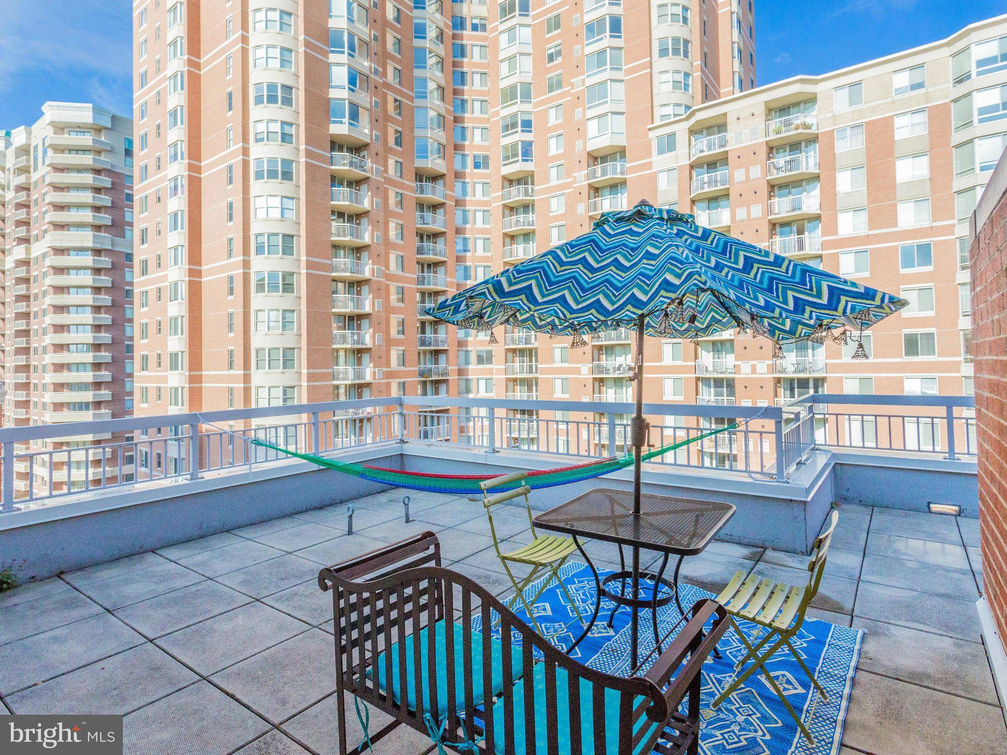 Arlington, VA 22203,3835 9TH ST N #907E