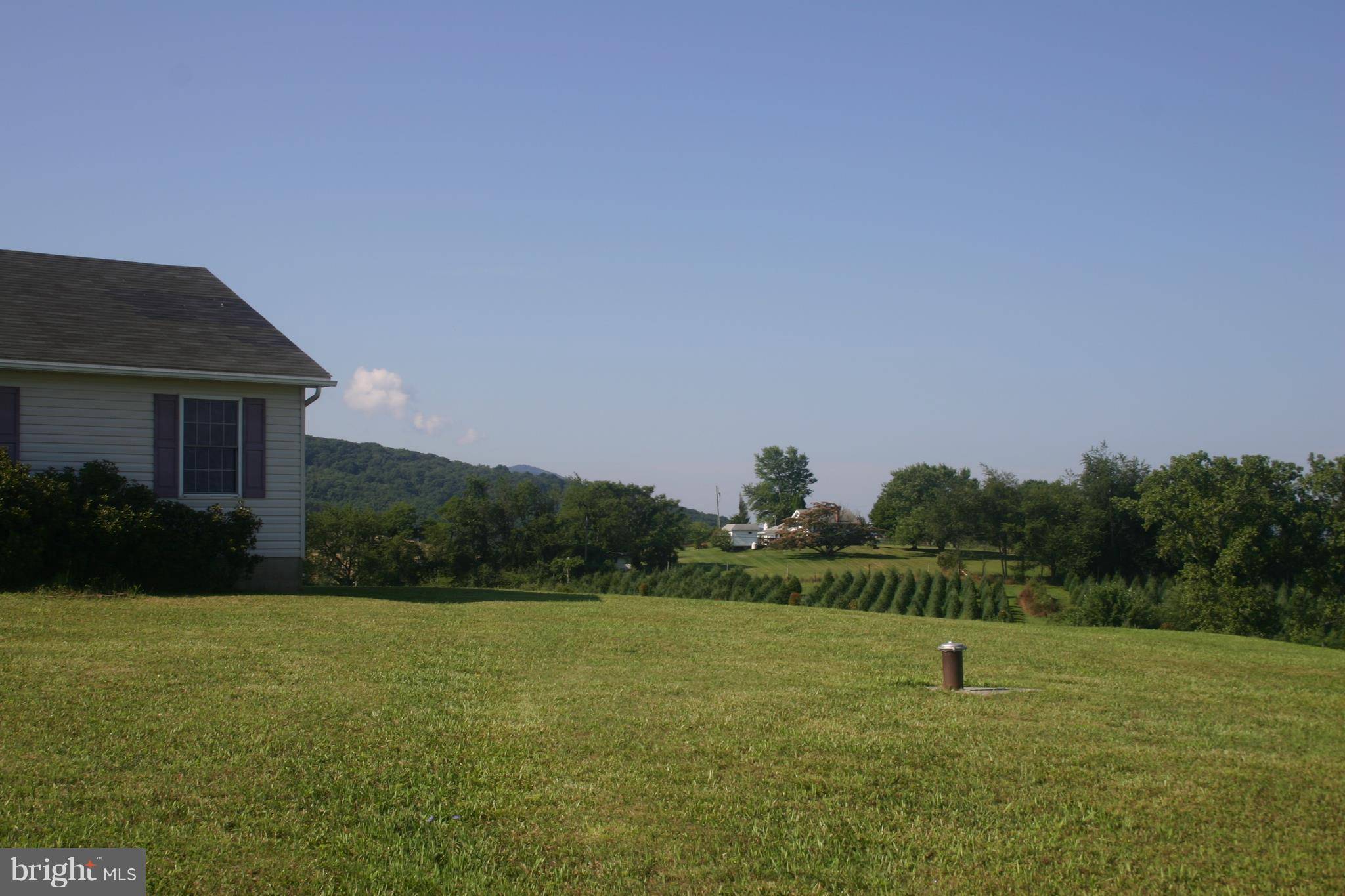 Romney, WV 26757,124 GLORY LN