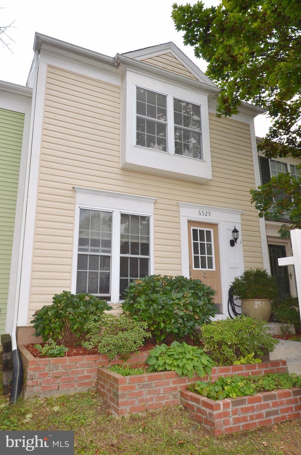 Alexandria, VA 22315,6529 OLD CARRIAGE LN