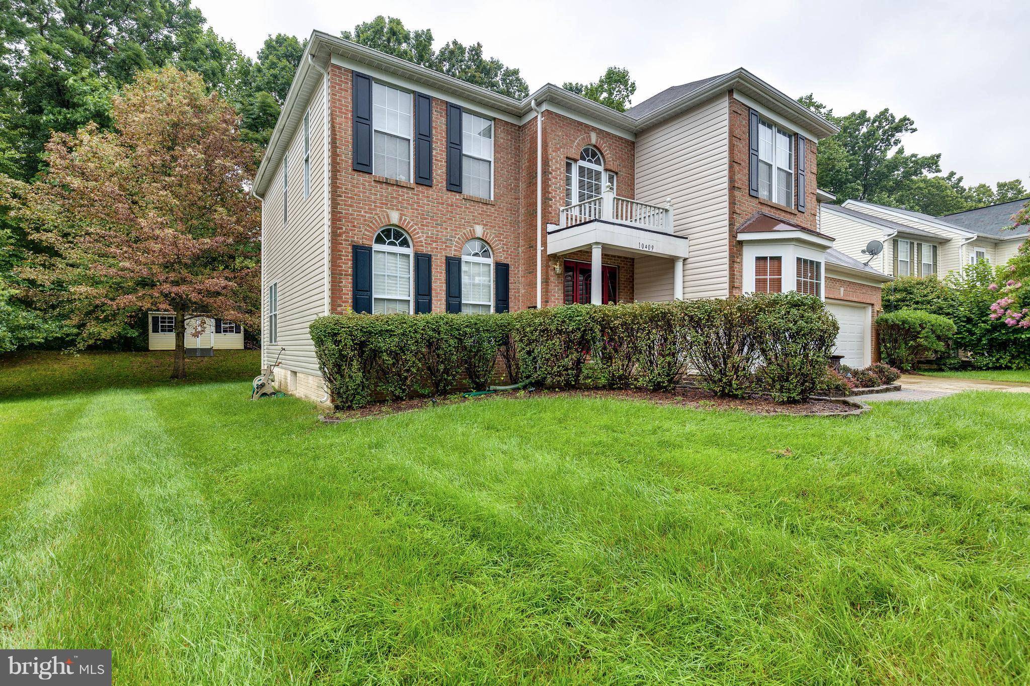 Springdale, MD 20774,10409 FALLING LEAF CT