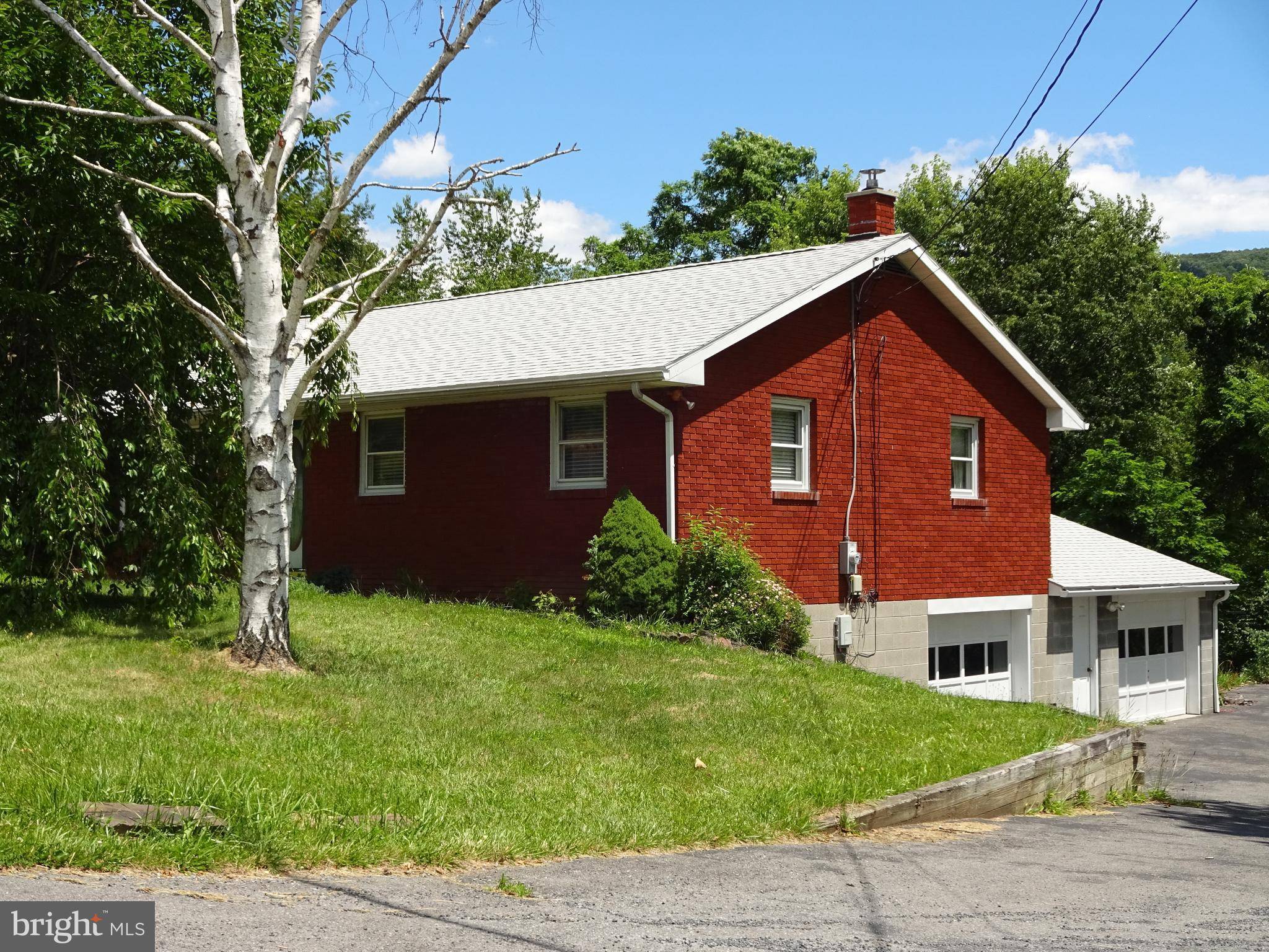 Hyndman, PA 15545,235 WITT ST