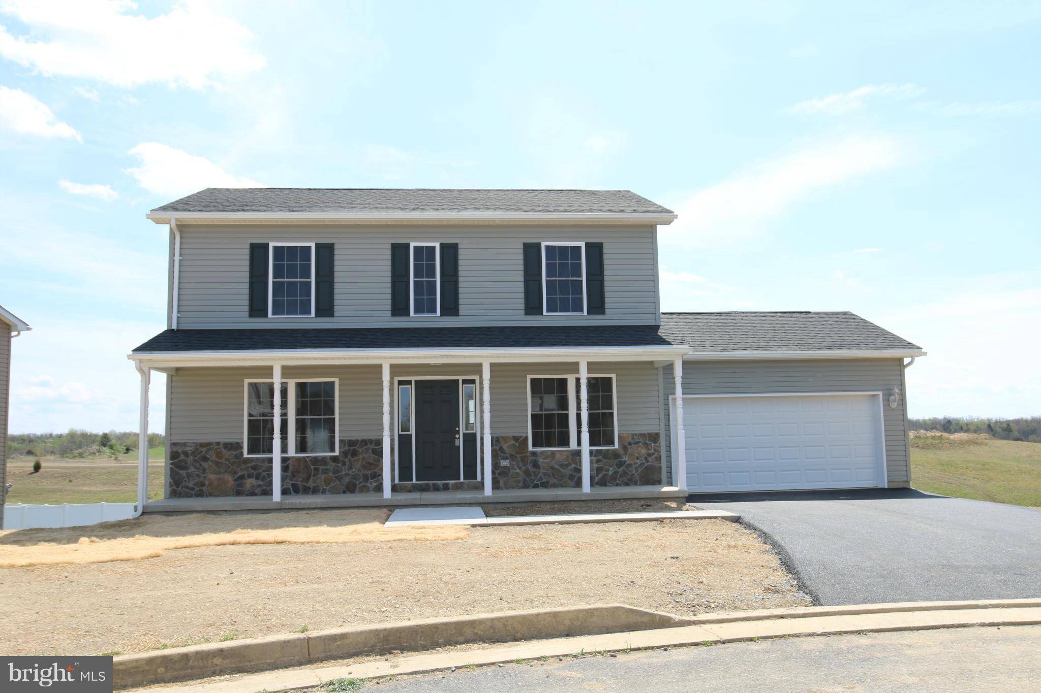 Bunker Hill, WV 25413,103 PEGGY CT