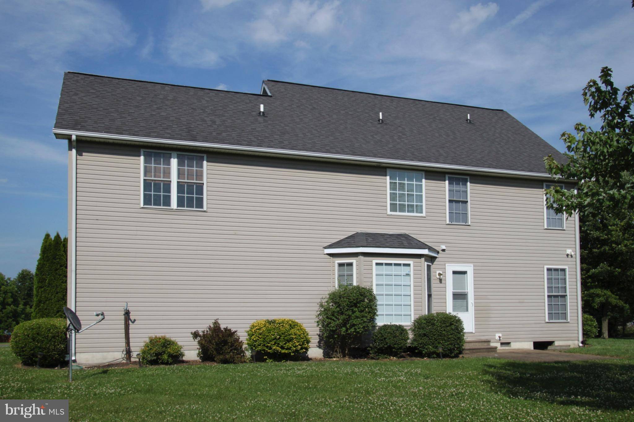 Falling Waters, WV 25419,124 HAVERFORD CT