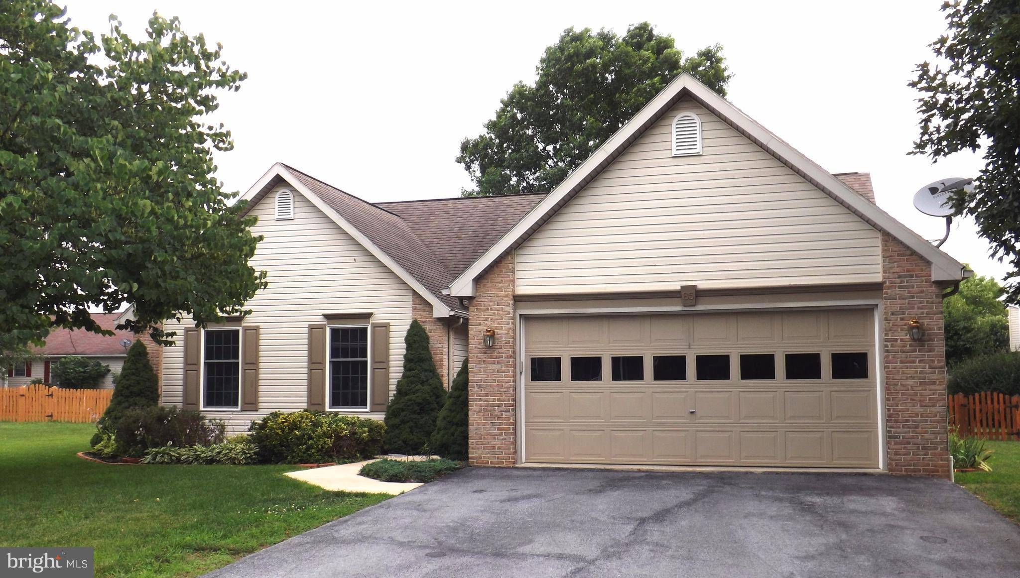 Falling Waters, WV 25419,85 OSPREY LN