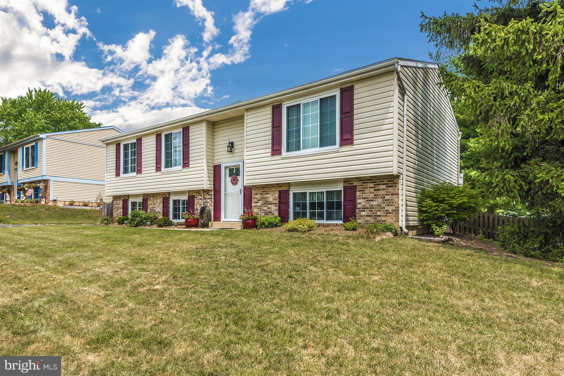 Mount Airy, MD 21771,313 VIOLET CT