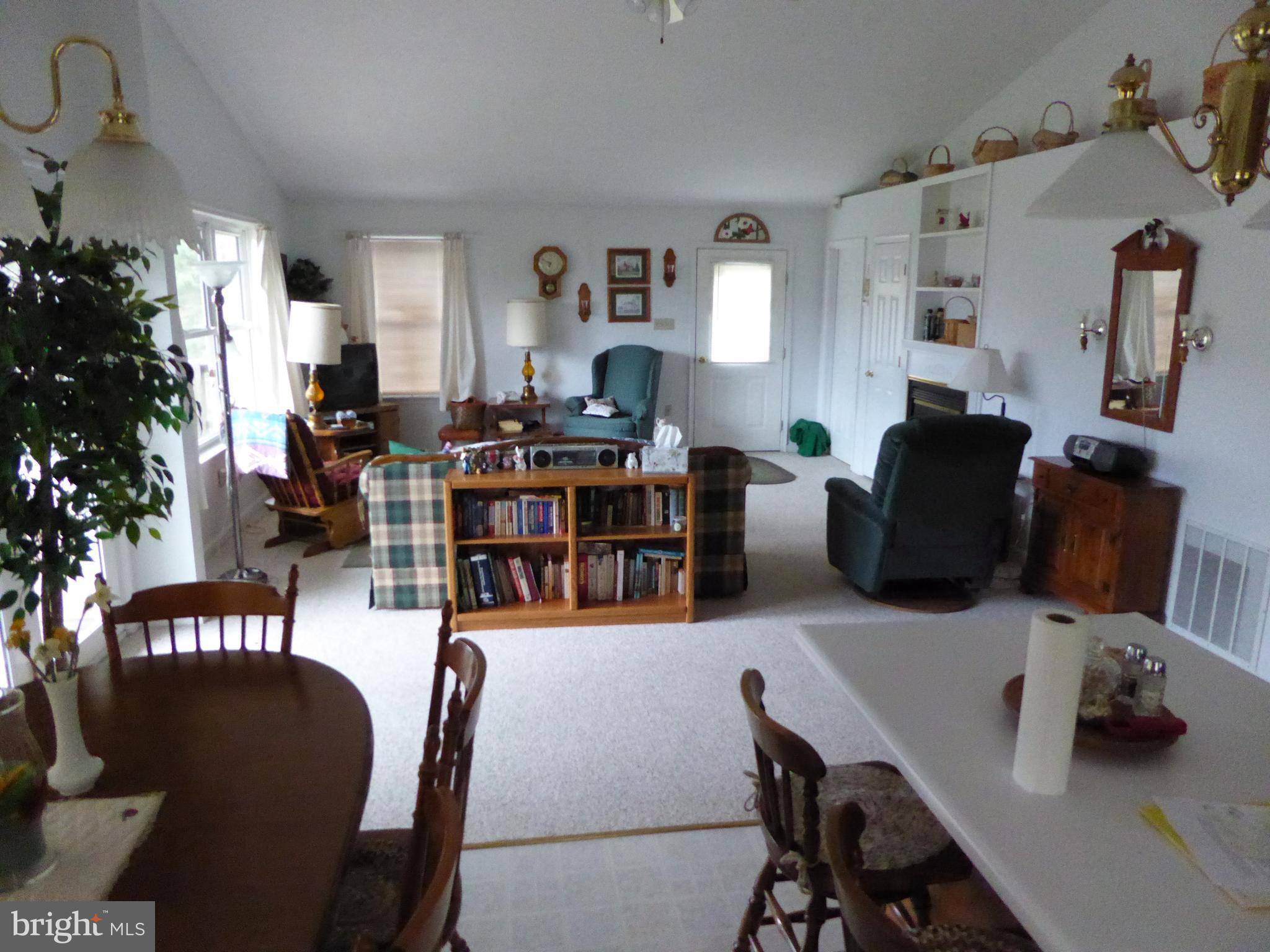 Franklin, WV 26807,180 WOODLAND TRL