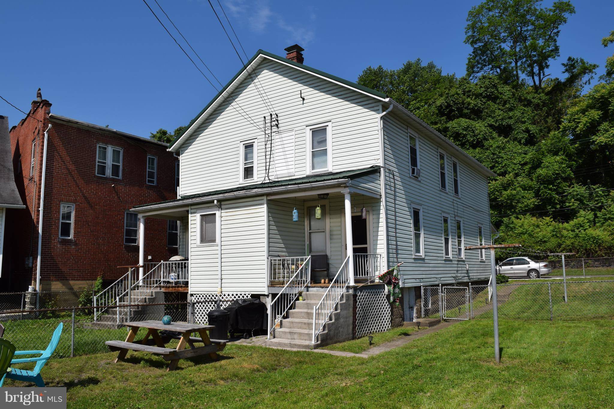 Ridgeley, WV 26753,38 /40 KNOBLEY ST