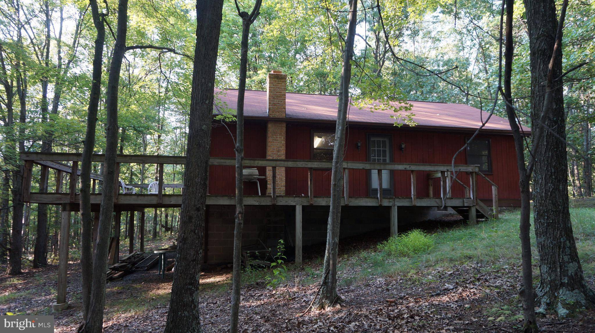 Berkeley Springs, WV 25411,44 GIVENS LN