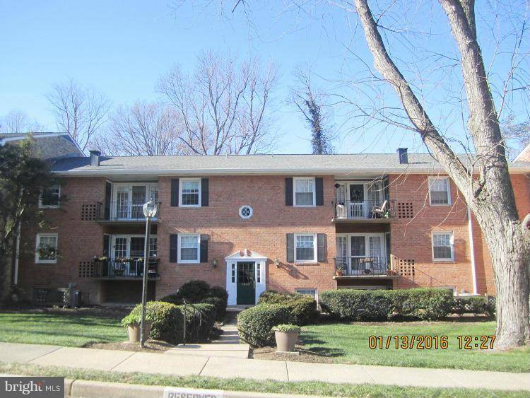 Fairfax, VA 22031,3846 LYNDHURST DR #103