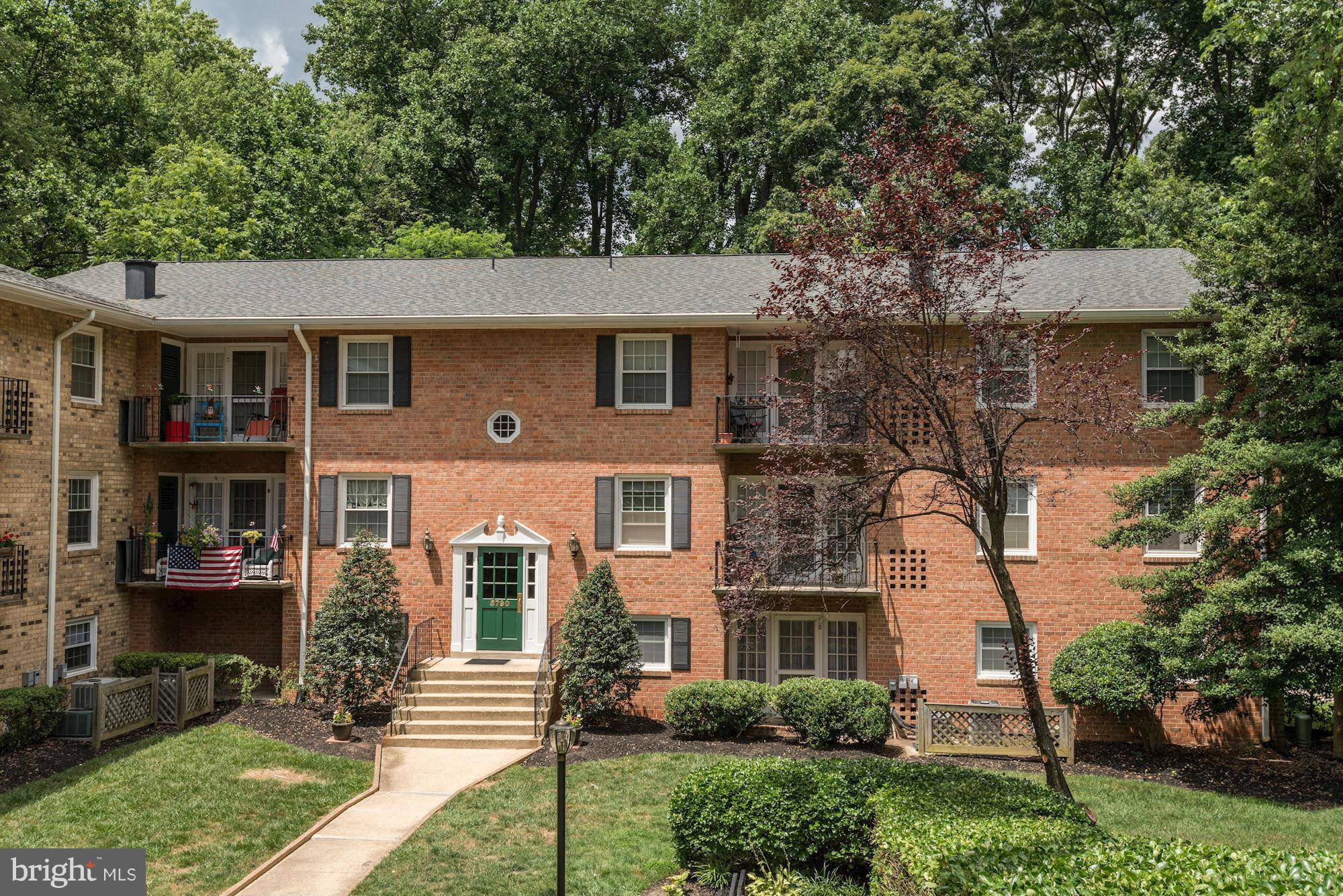 Fairfax, VA 22031,3790 LYNDHURST DR #303