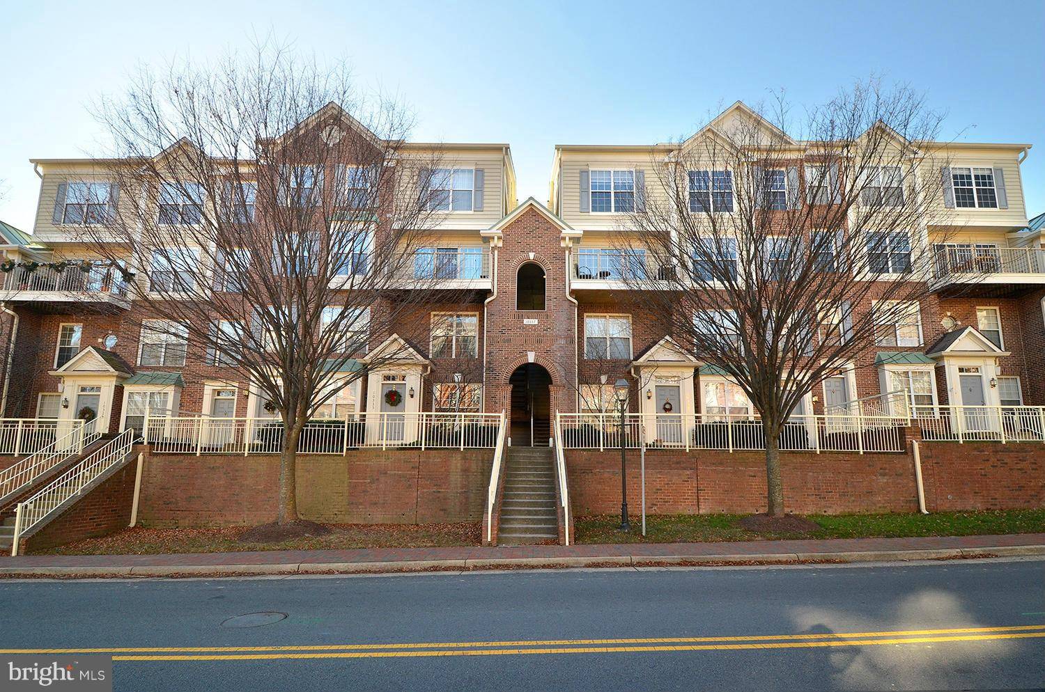 Fairfax, VA 22030,10337 SAGER AVE #304