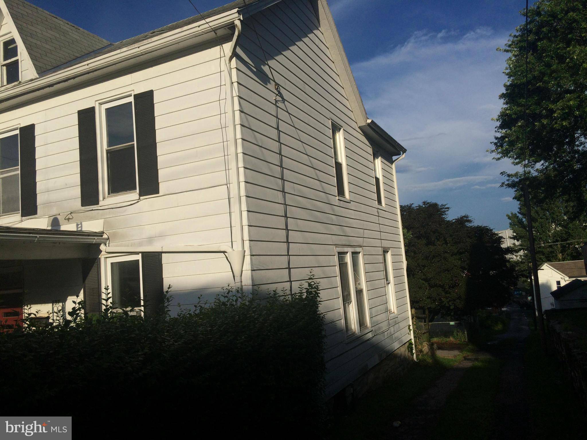 Waynesboro, PA 17268,137 RIDGE AVE