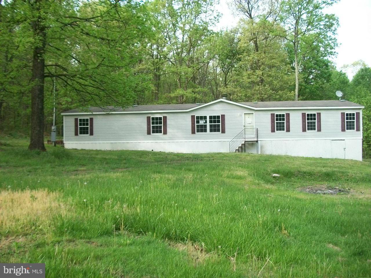 Paw Paw, WV 25434,447 PIN OAK PIKE