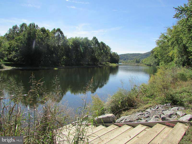 Romney, WV 26757,231 BLUFFS ON THE POTOMAC