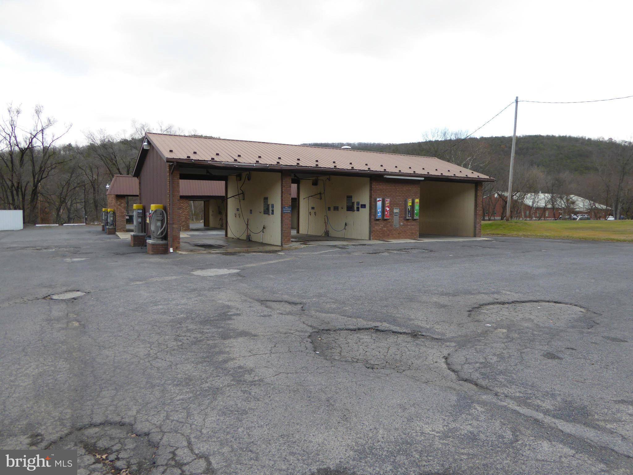 Romney, WV 26757,25038 NORTHWESTERN PIKE