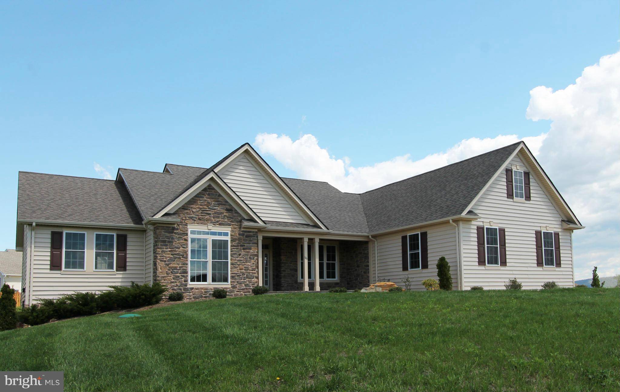 Charles Town, WV 25414,124 ABBINGTON CT