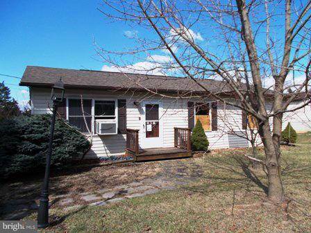 Kearneysville, WV 25430,225 WHISPERING ECHOS DR