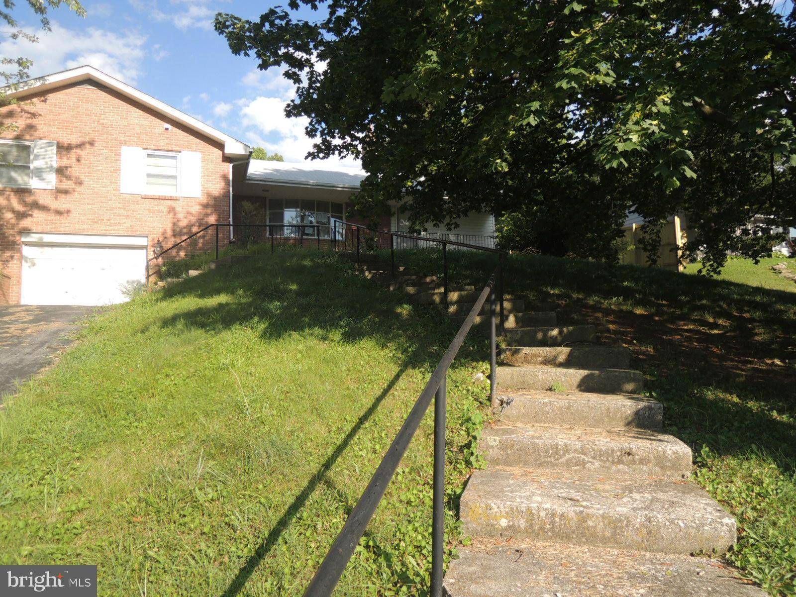 Charles Town, WV 25414,705 MORISON ST