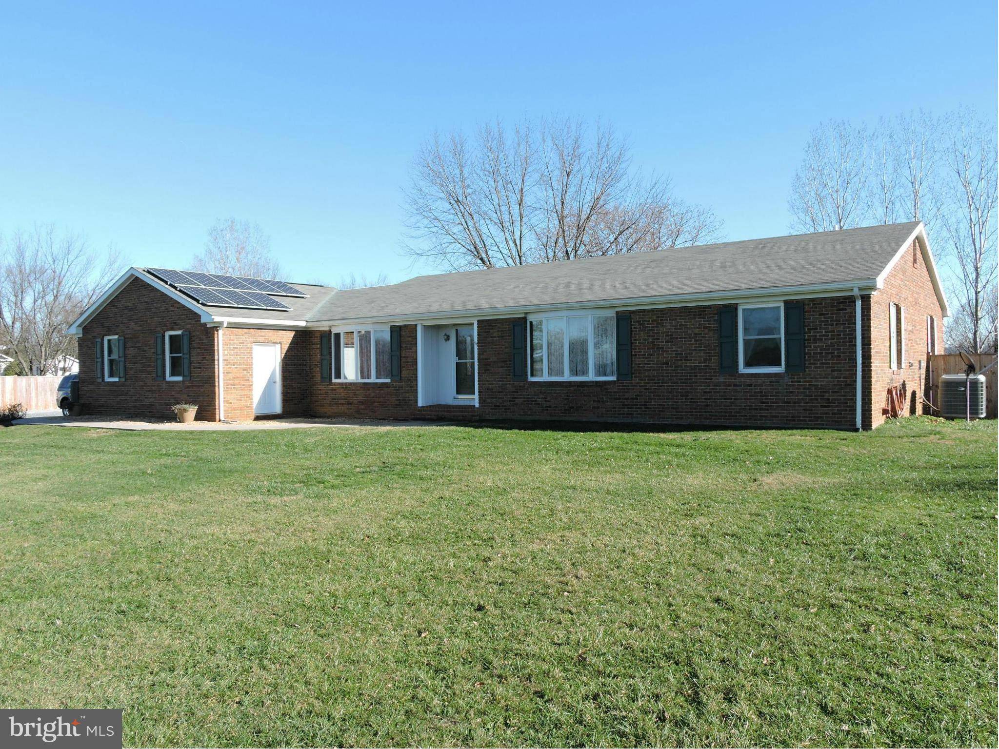 Charles Town, WV 25414,158 PEMBROKE WAY