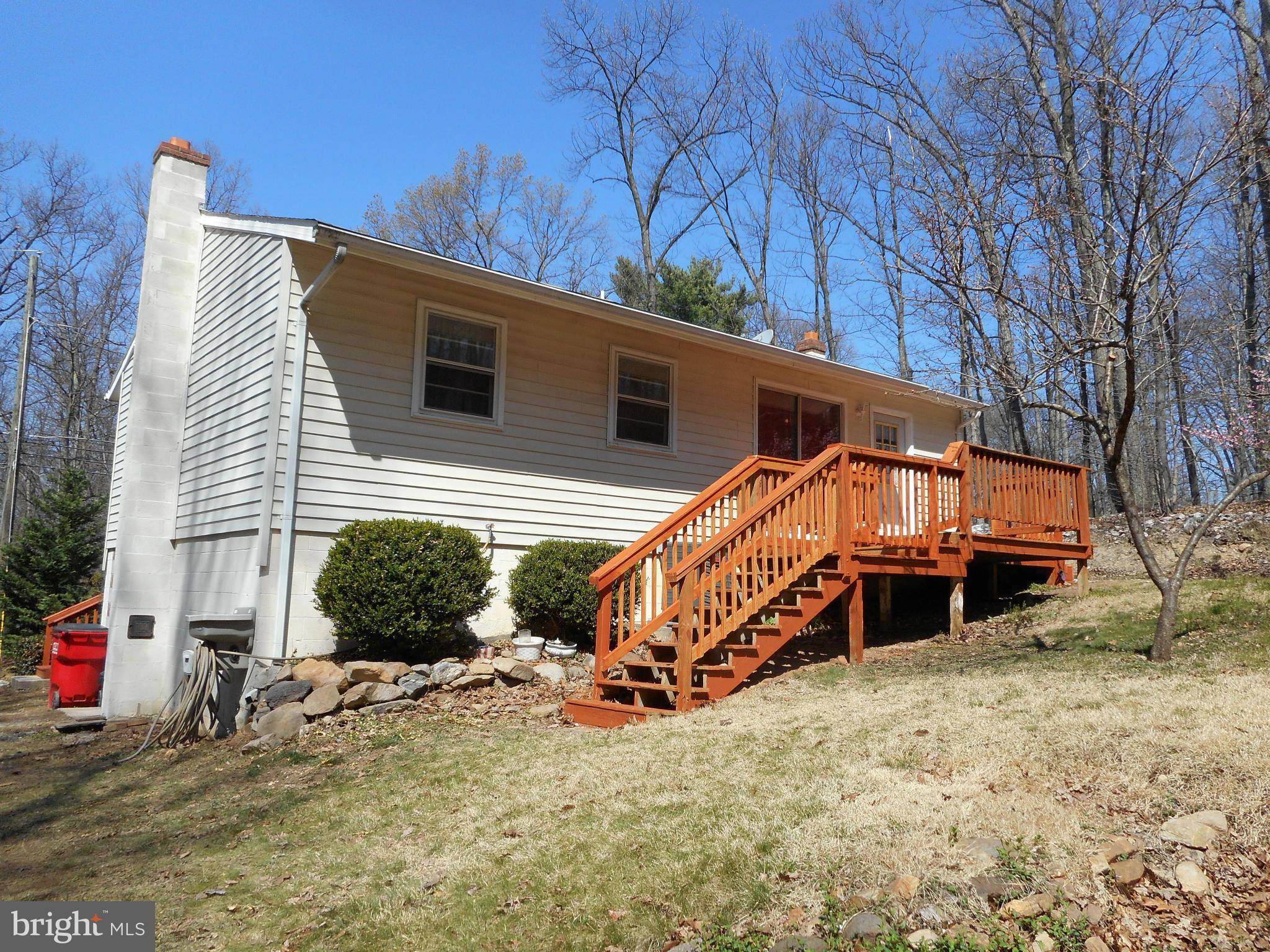 Harpers Ferry, WV 25425,738 JOHNNYCAKE LN