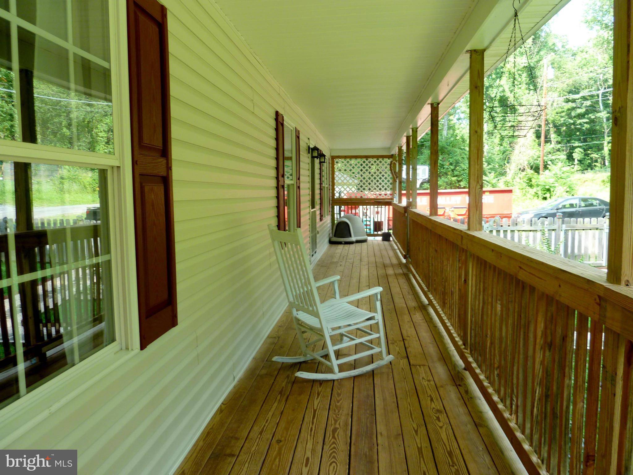 Harpers Ferry, WV 25425,633 GINGERBREAD LN