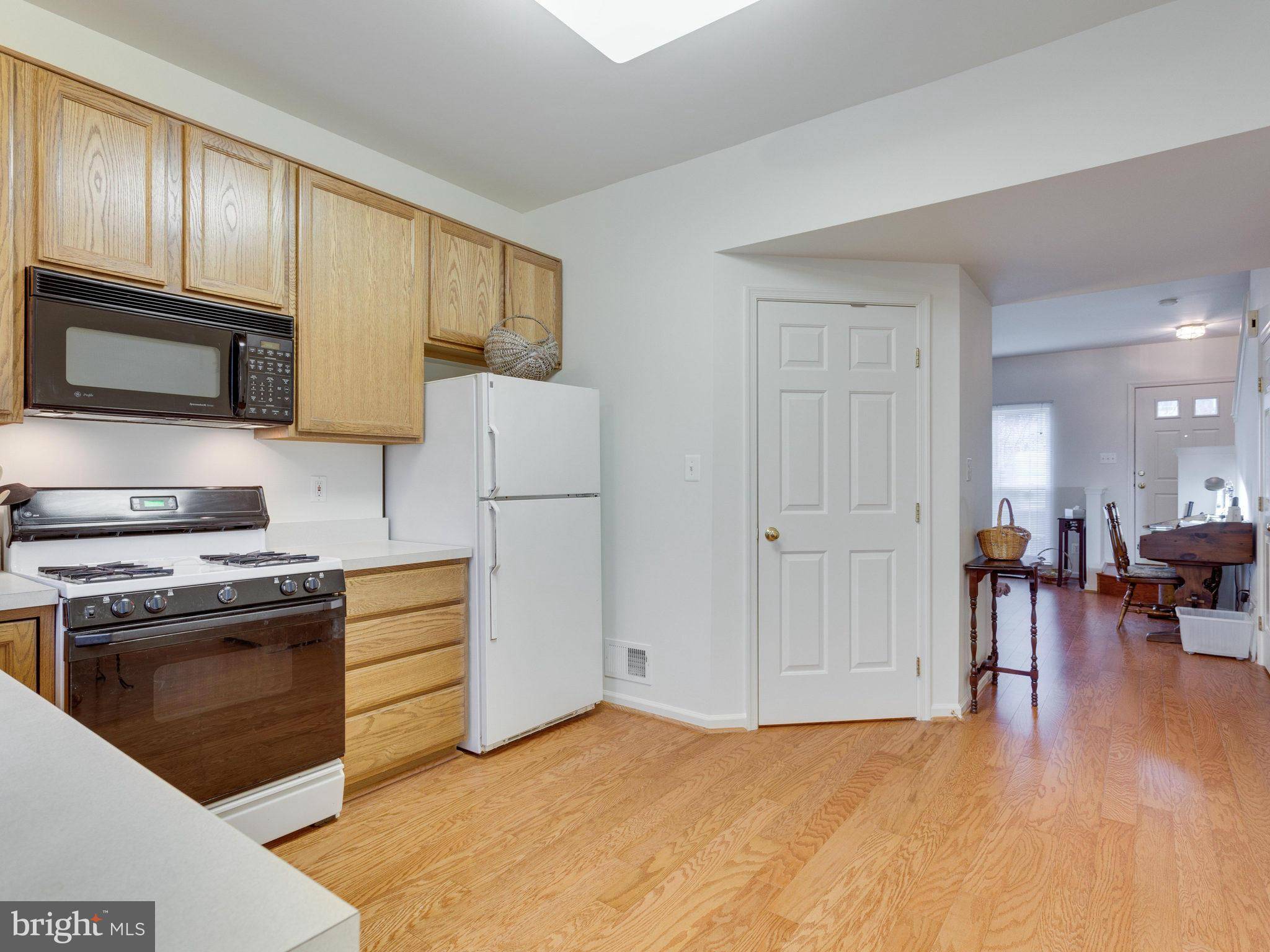 Woodbridge, VA 22192,1977 TEASEL CT