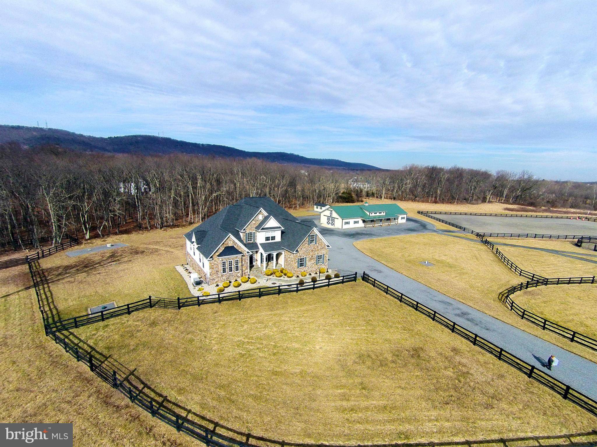 Haymarket, VA 20169,15320 MOUNTAIN CREST CT