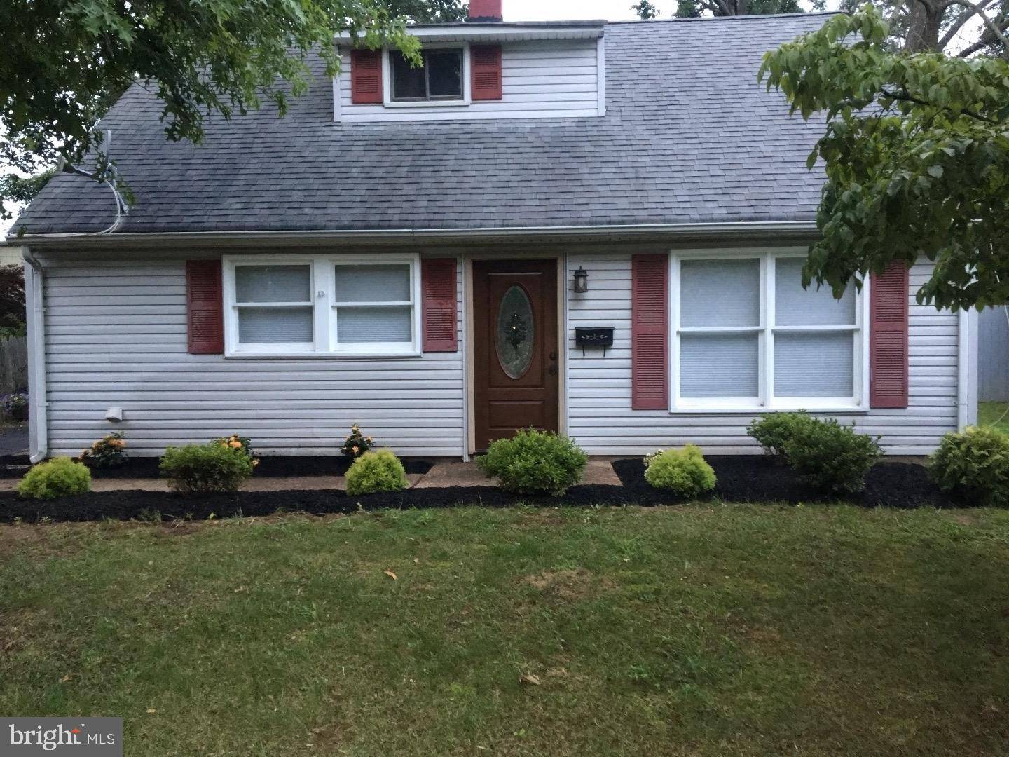 Morrisville, PA 19067,806 RENNARD LN