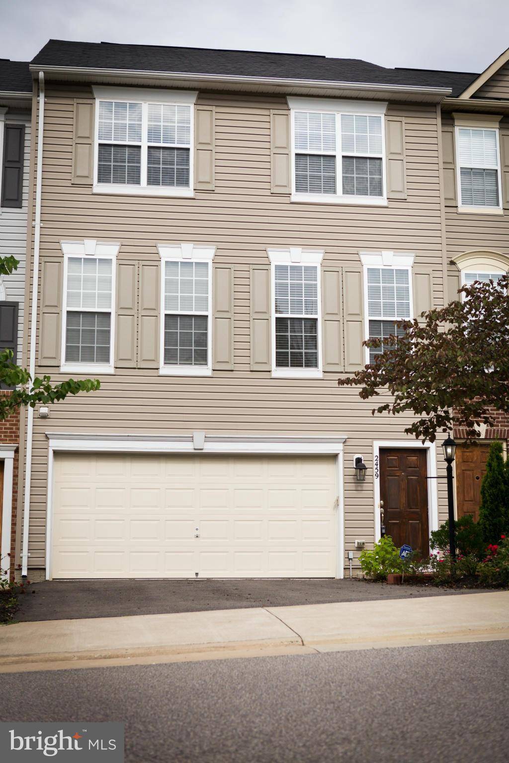 Woodbridge, VA 22191,2459 BATTERY HILL CIR