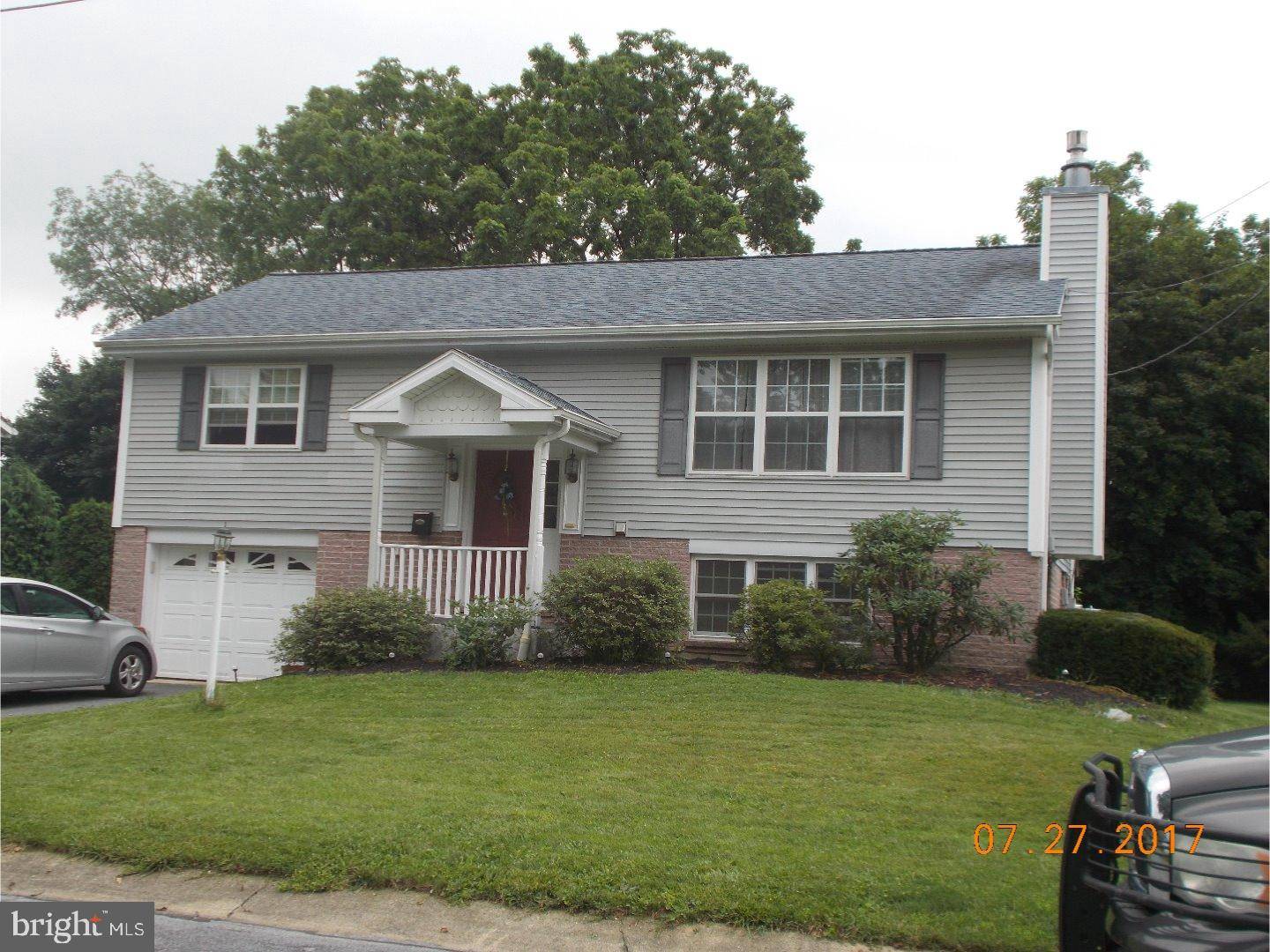 Robesonia, PA 19551,409 LYNN ST