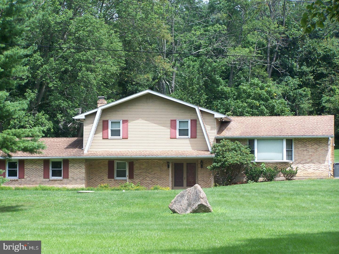 Zionsville, PA 18092,7984 SIGMUND RD