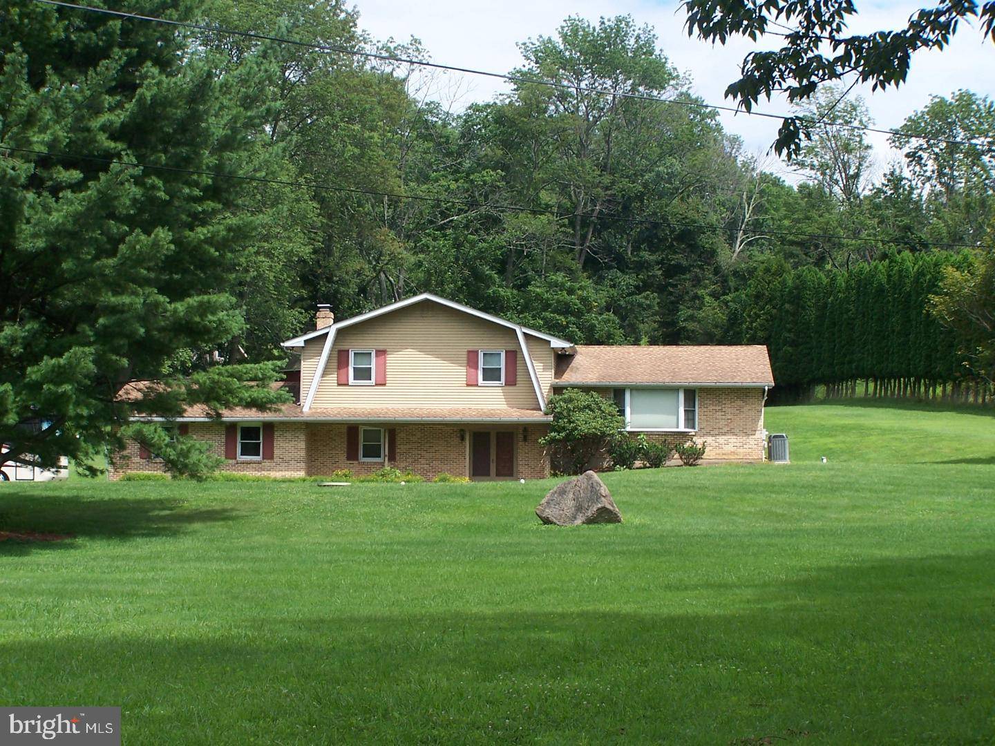 Zionsville, PA 18092,7984 SIGMUND RD