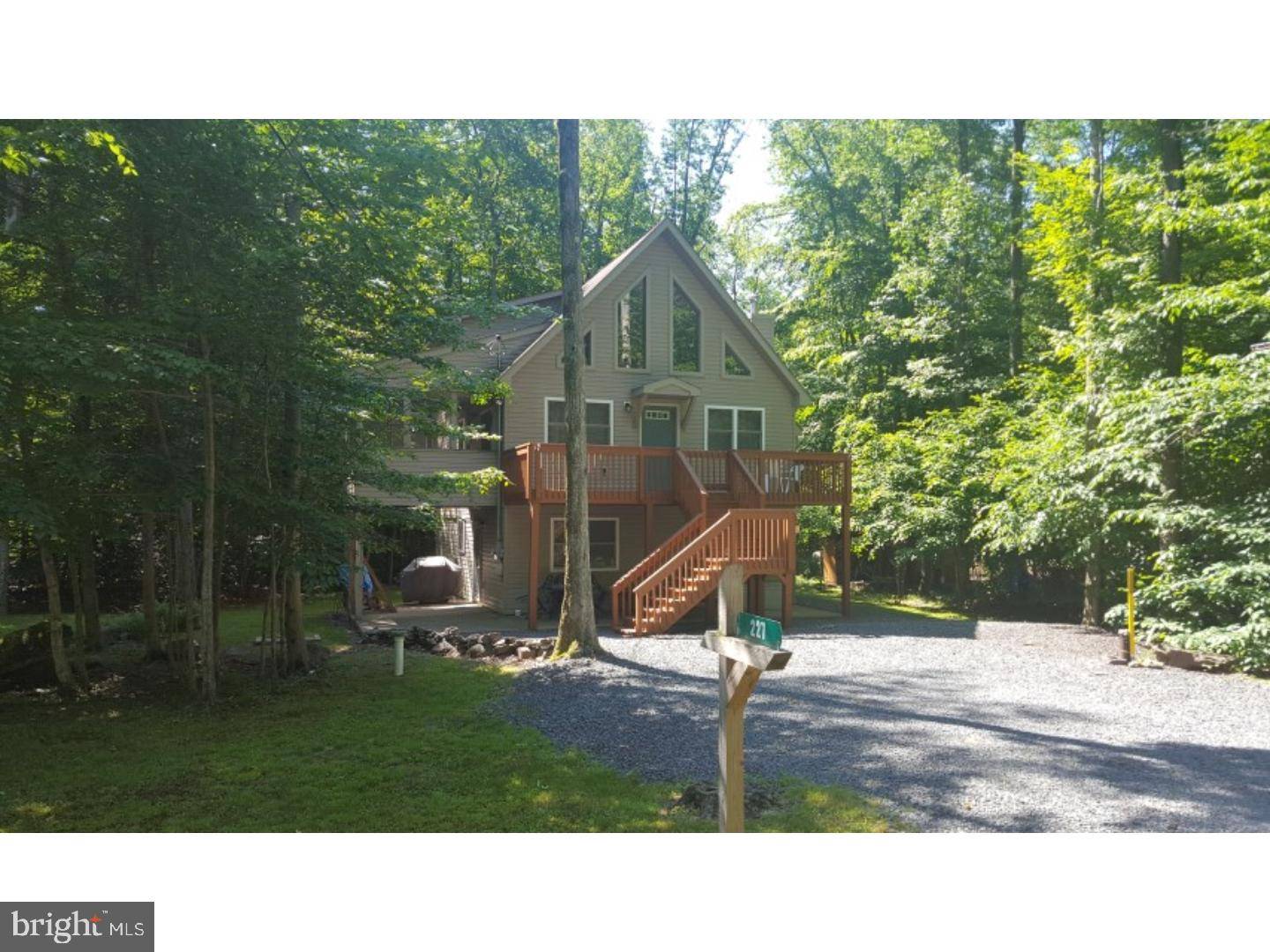 Pocono Lake, PA 18347,227 PAXINOS DR