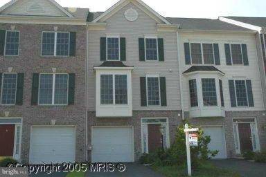 Bristow, VA 20136,8943 BENCHMARK LN