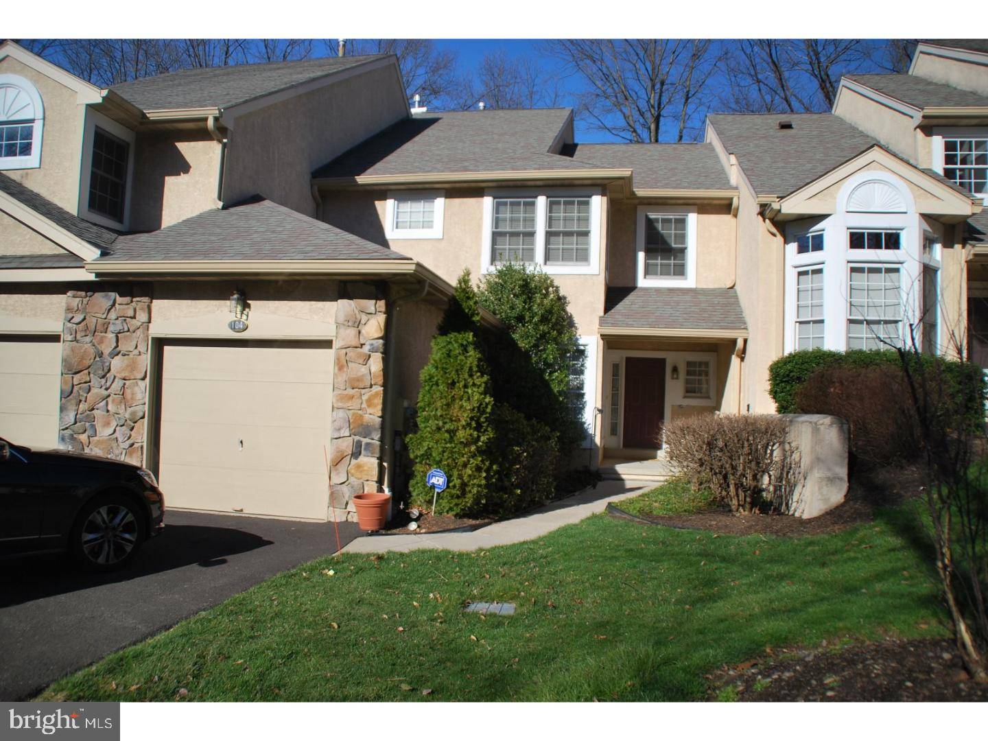 Elkins Park, PA 19027,104 BLUEBERRY LN