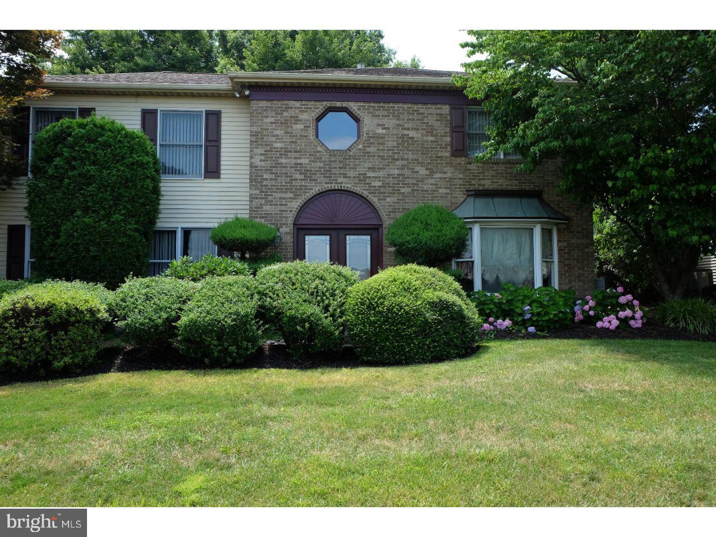 Huntingdon Valley, PA 19006,48 ROY LN