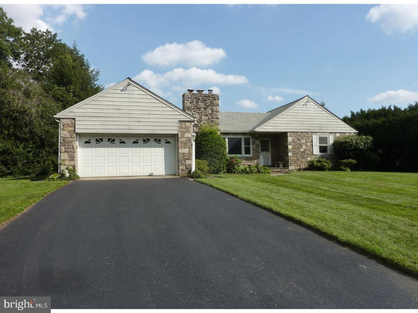 Wyncote, PA 19095,8103 HEACOCK LN