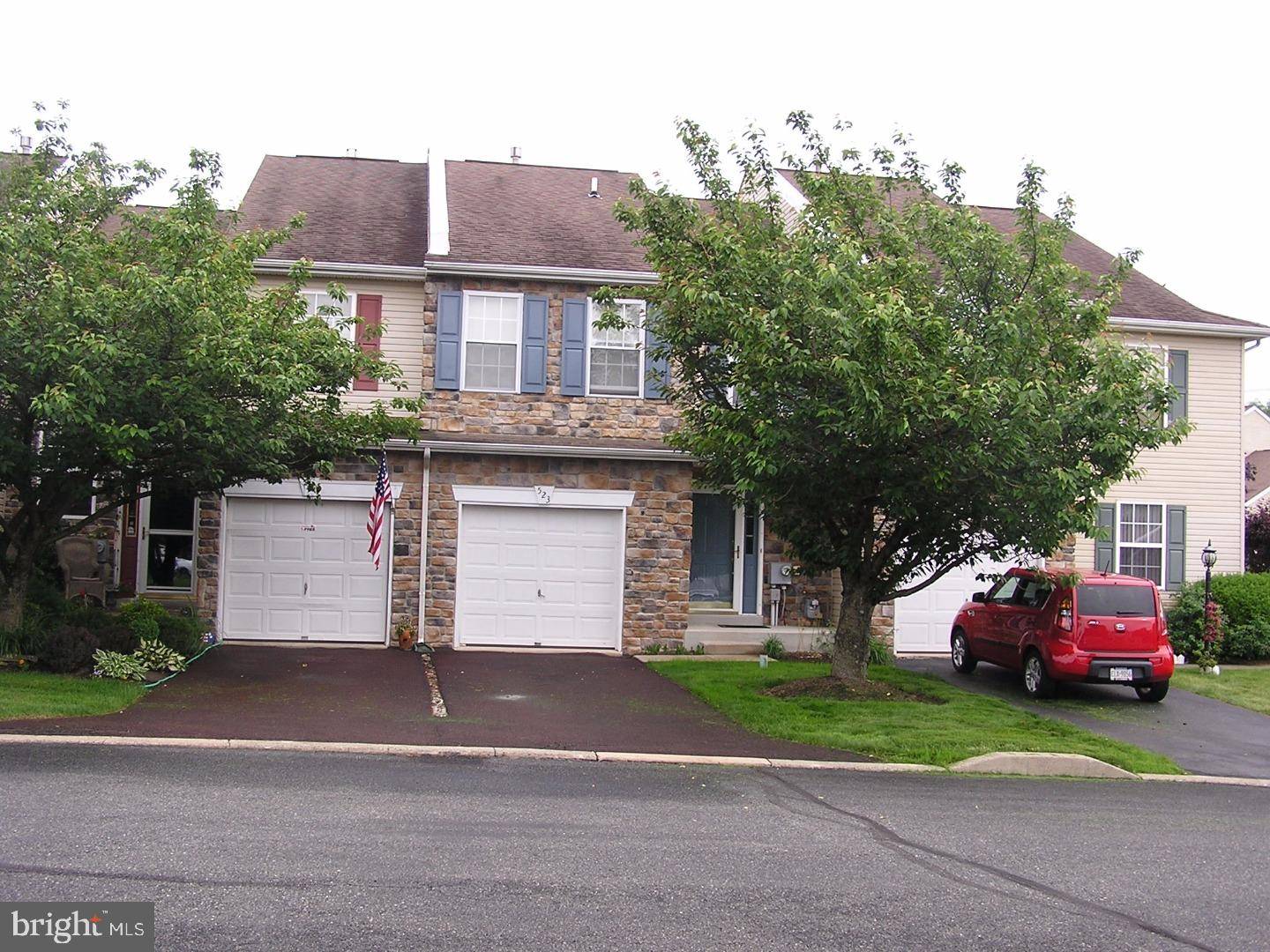 Harleysville, PA 19438,523 BUCKINGHAM CT