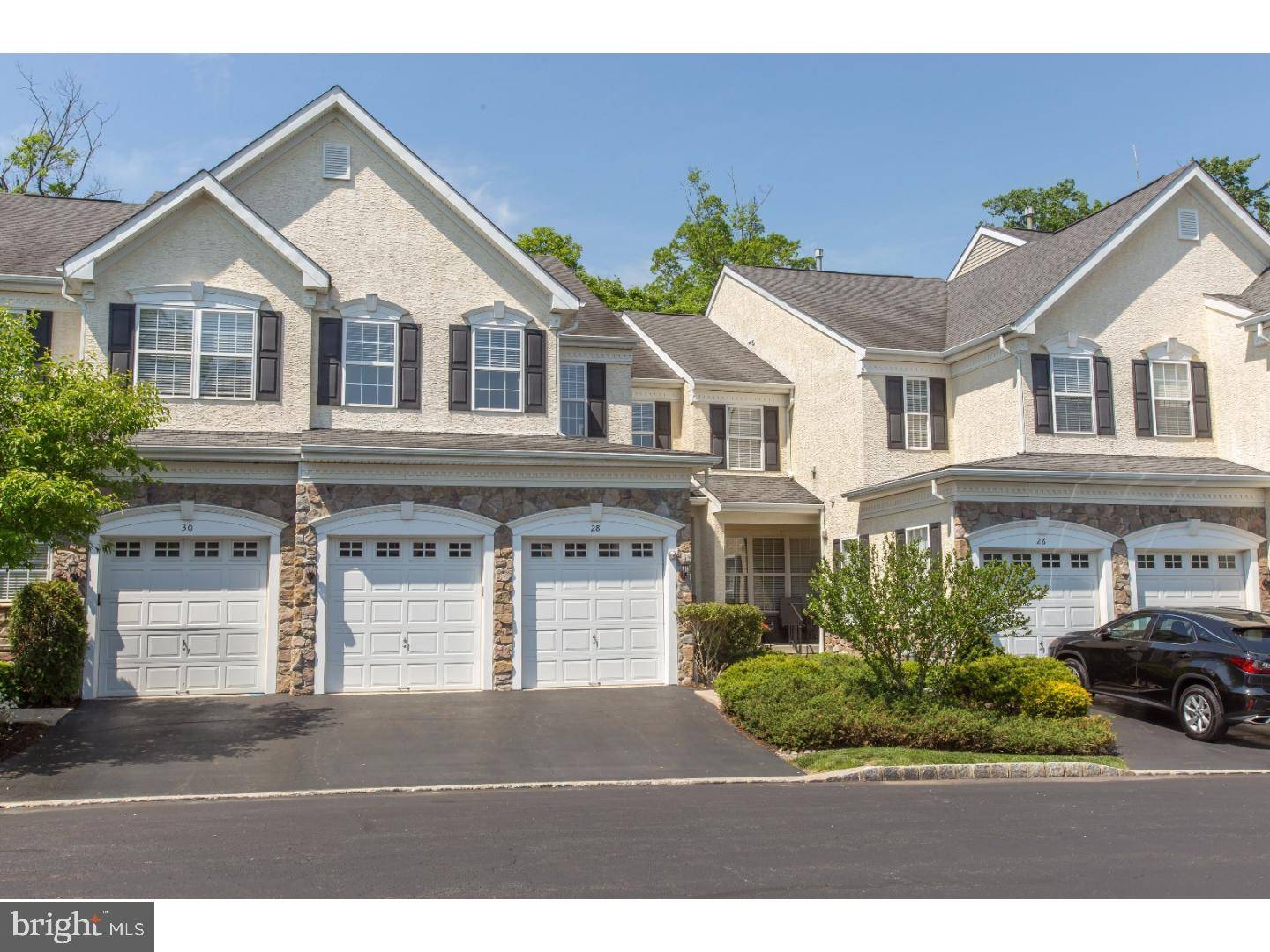 Newtown Square, PA 19073,28 LONGVIEW LN