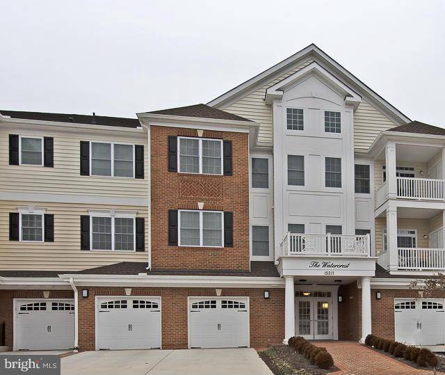 Haymarket, VA 20169,15211 ROYAL CREST #303