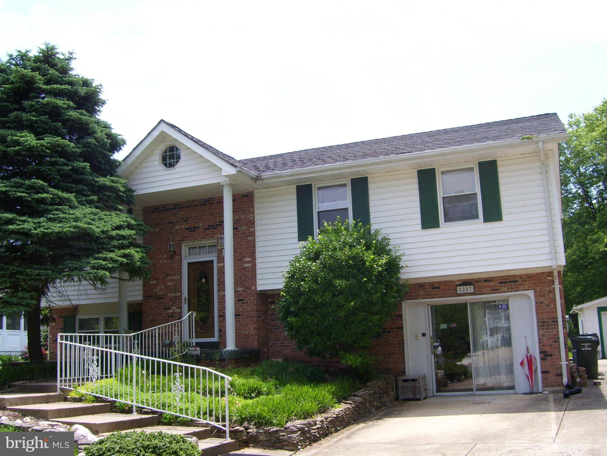 Manassas, VA 20110,8803 CATHER AVE